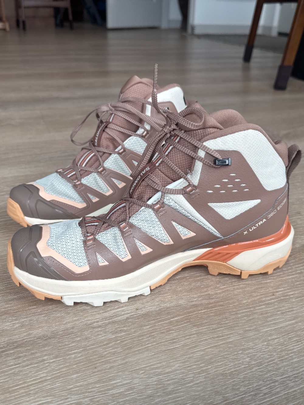 SALOMON X ULTRA 360 EDGE MID GTX WOMENS BOOTS SIZE 11